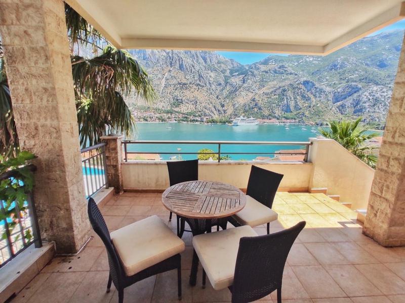 Stunning View To Kotor Bay And Old Town - C2 Vista Apartment Muo Bagian luar foto