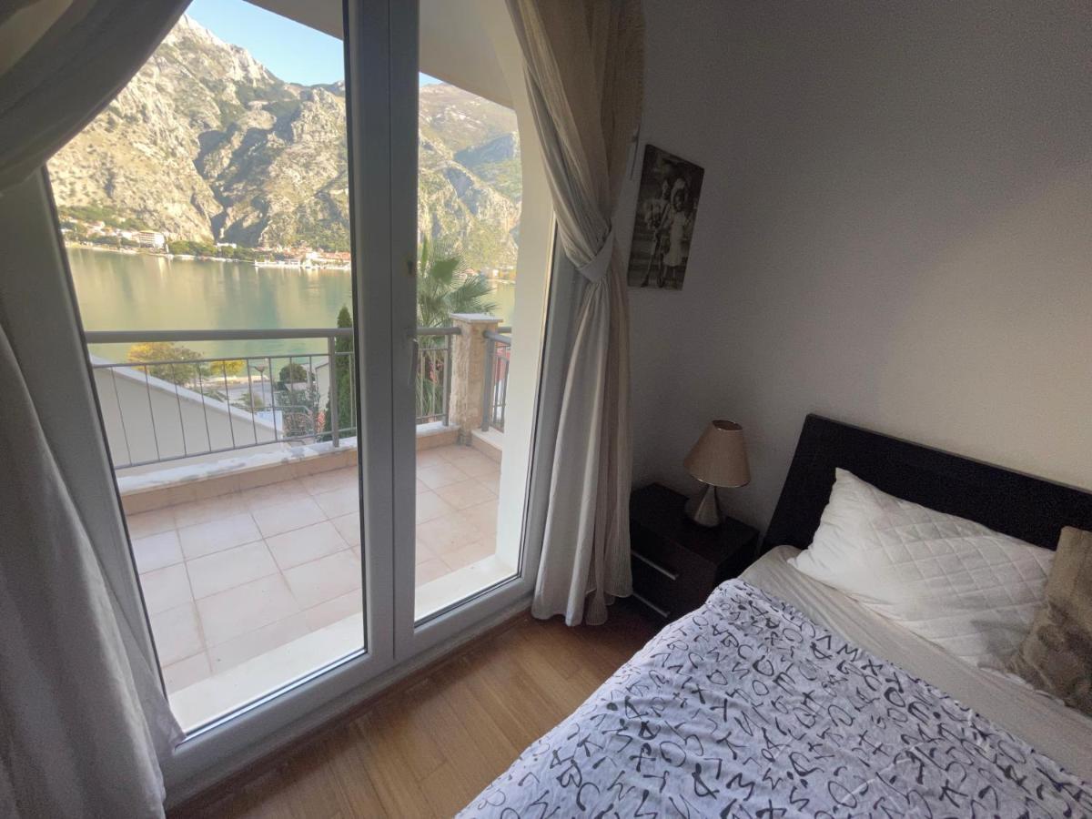 Stunning View To Kotor Bay And Old Town - C2 Vista Apartment Muo Bagian luar foto