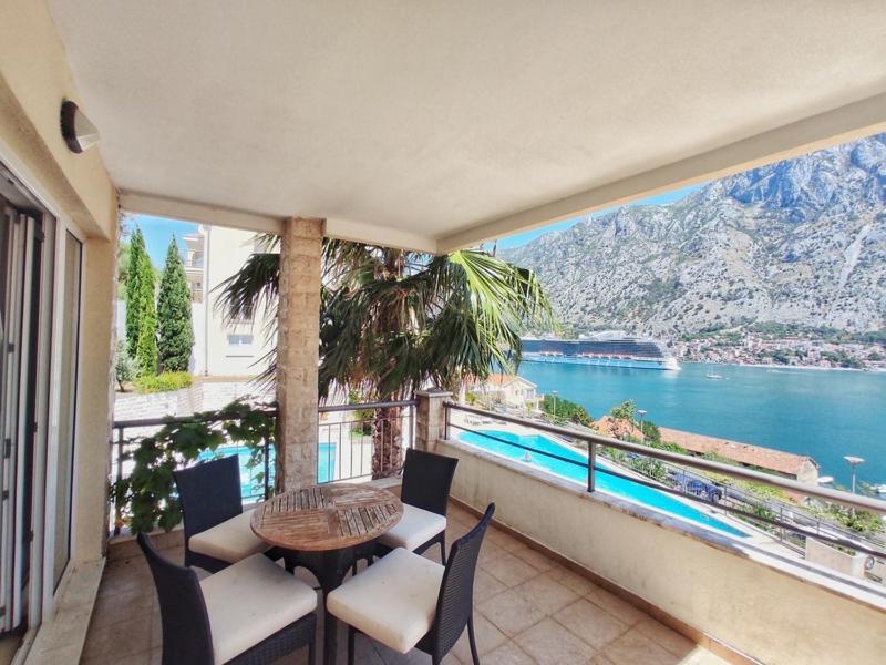 Stunning View To Kotor Bay And Old Town - C2 Vista Apartment Muo Bagian luar foto